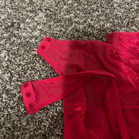 Lace bodysuit - Picture 3 of 3